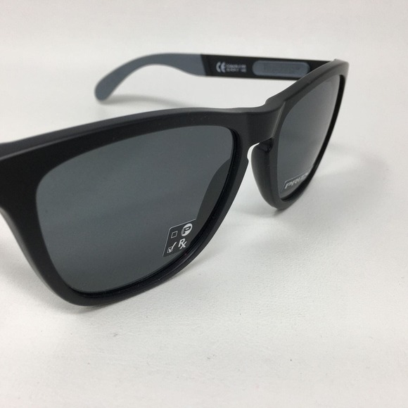 Oakley Frogskins OO9428 Men's Sunglasses, Matte Black/Prizm Grey - Picture 4 of 12
